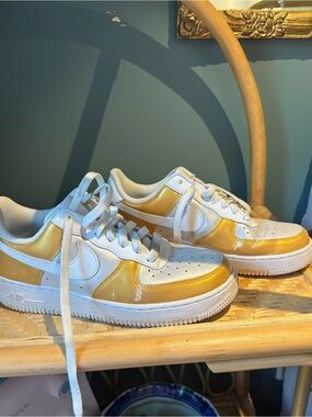 Nike Air Force One  Low Top Sneakers - White & Metallic Gold